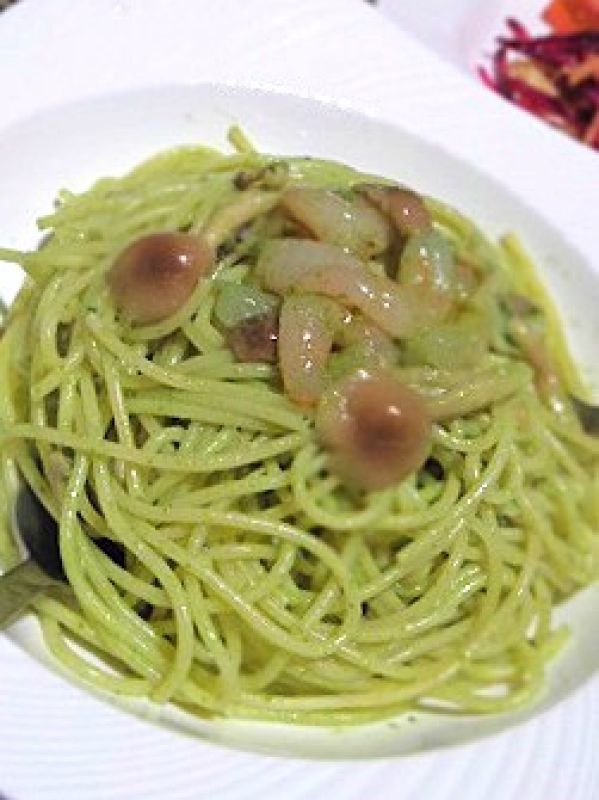 甘海老としめじの大葉ジェノベーゼ