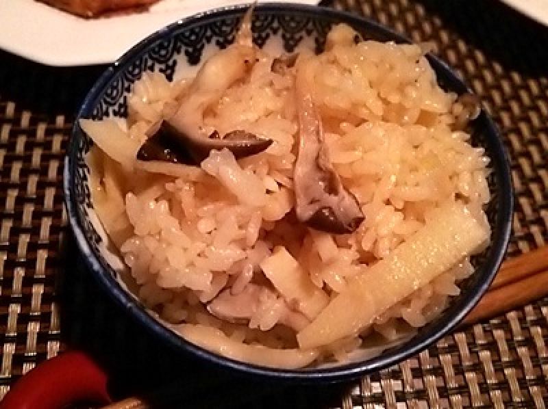 出汁いらず、ひらたけタケノコご飯