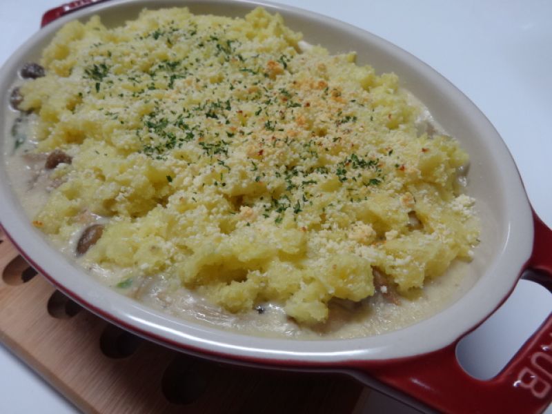きのこグラタンのポテトパイ風