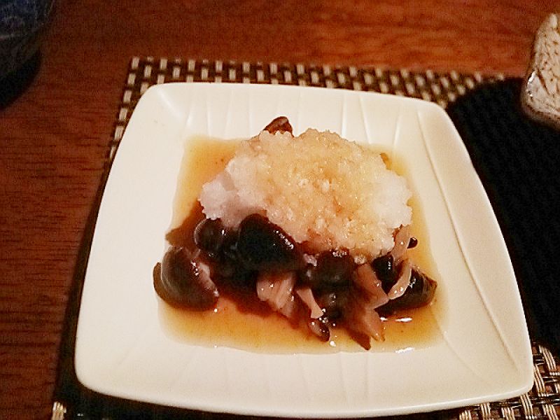 ワインにも合う、シメジの時雨煮