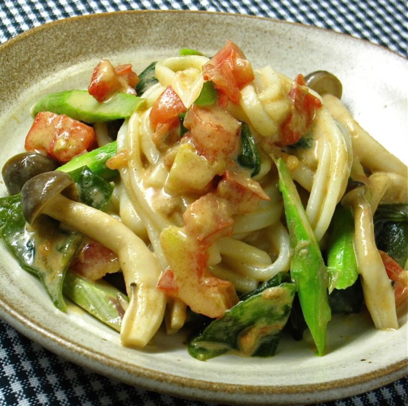 しめじと野菜のごま豆乳うどん