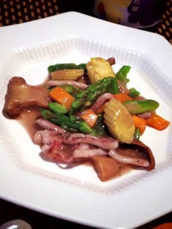 エリンギとイカの夏野菜中華炒め