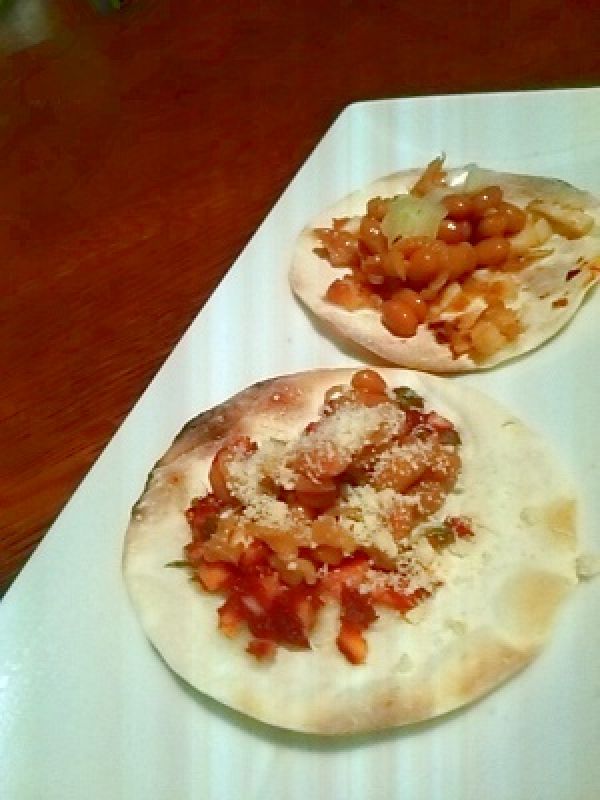 餃子の皮で簡単、２種の納豆とエリンギのカナッペ