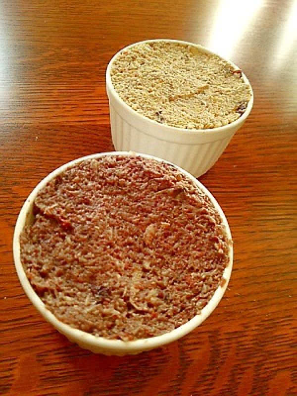 マイタケと２色オリーブのタプナード