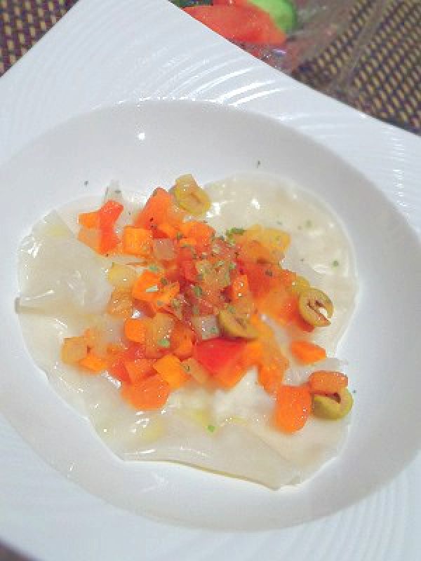 餃子の皮で簡単、エリンギとクリチのラビオリ南仏風