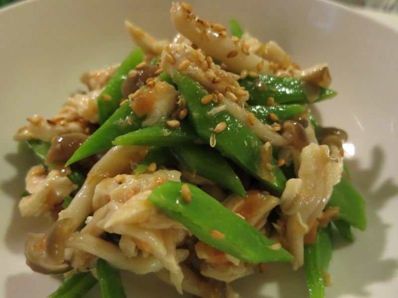 しめじといんげんの梅肉和え