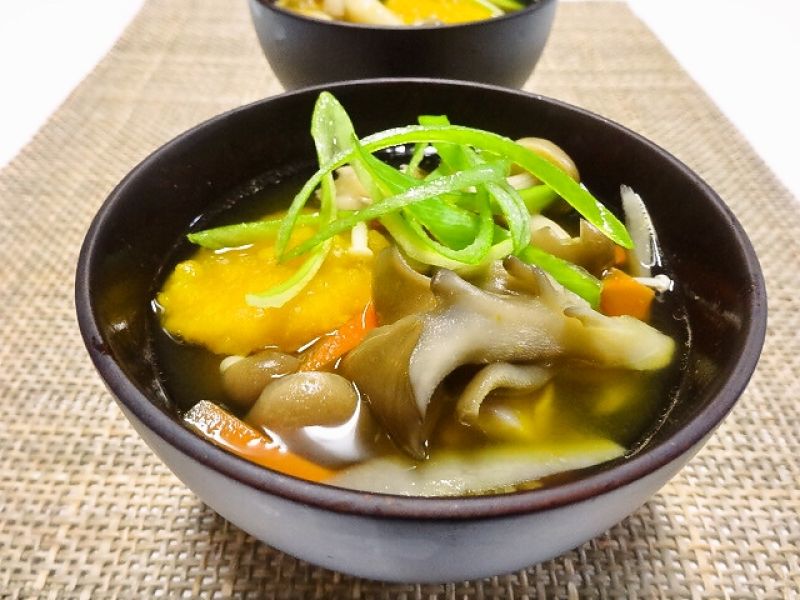 かぼちゃ団子入りきのこ汁