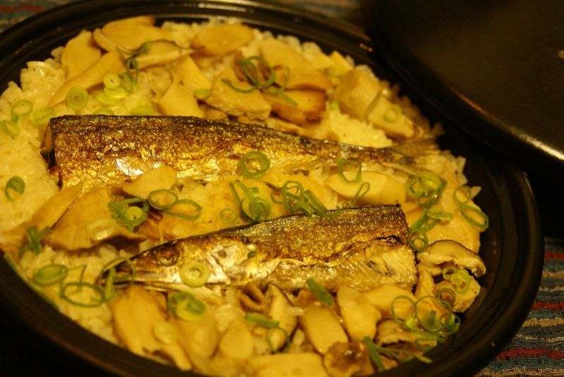 エリンギと秋刀魚の炊き込みごはん