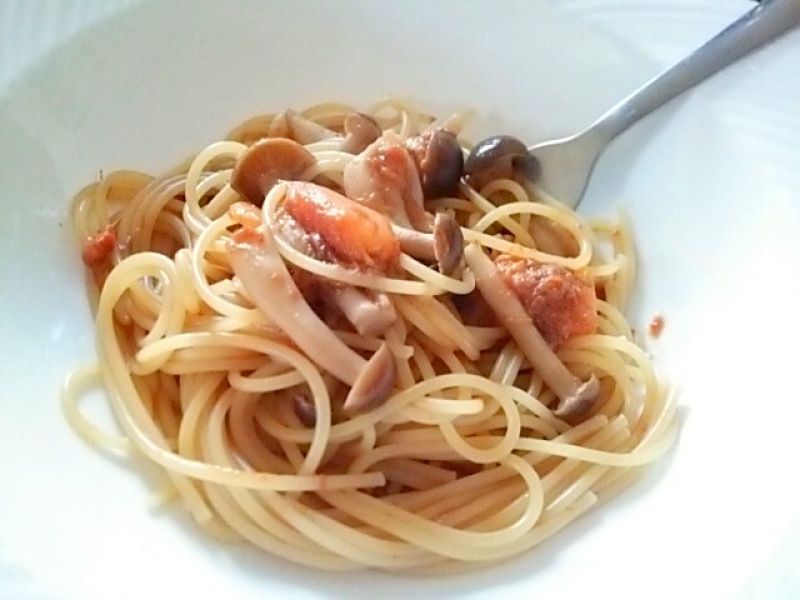 ワインがすすむ、柿としめじの和風スパゲッティーニ