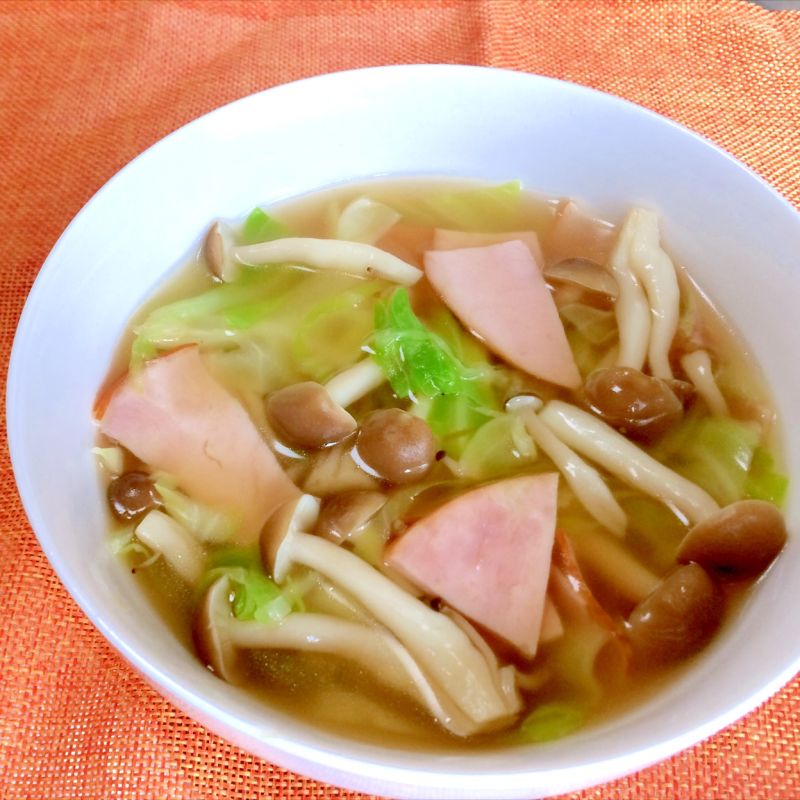 たっぷりシメジの中華スープ