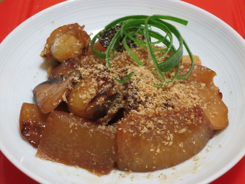 エリンギと大根とホタテの煮物