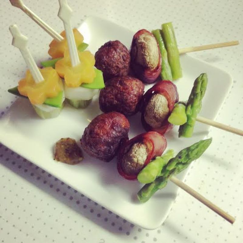 マッシュルームとミートボールのピンチョス