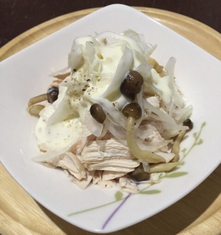 しめじと新玉のホワイトバンバンジー