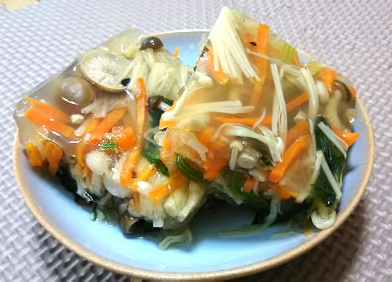 きのこと野菜の寒天よせ