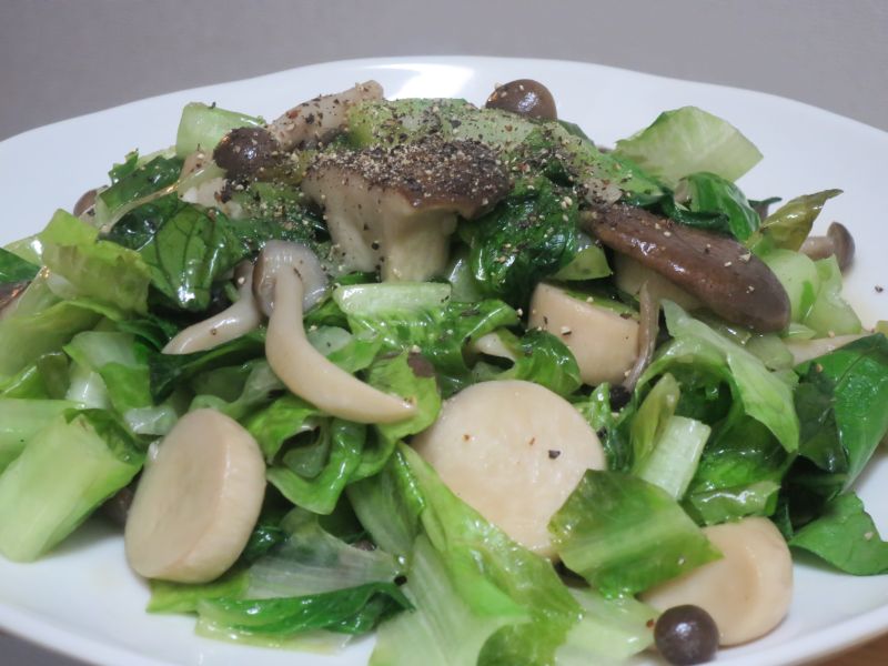 きのことレタスのホットサラダ