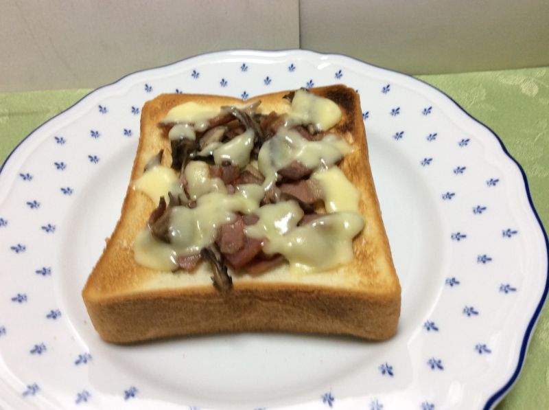 舞たけのピザ風トースト