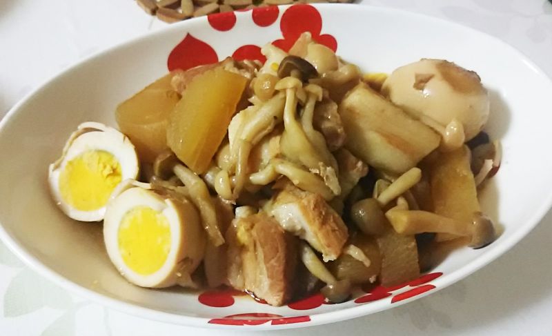 キノコたっぷりコトコト豚角煮