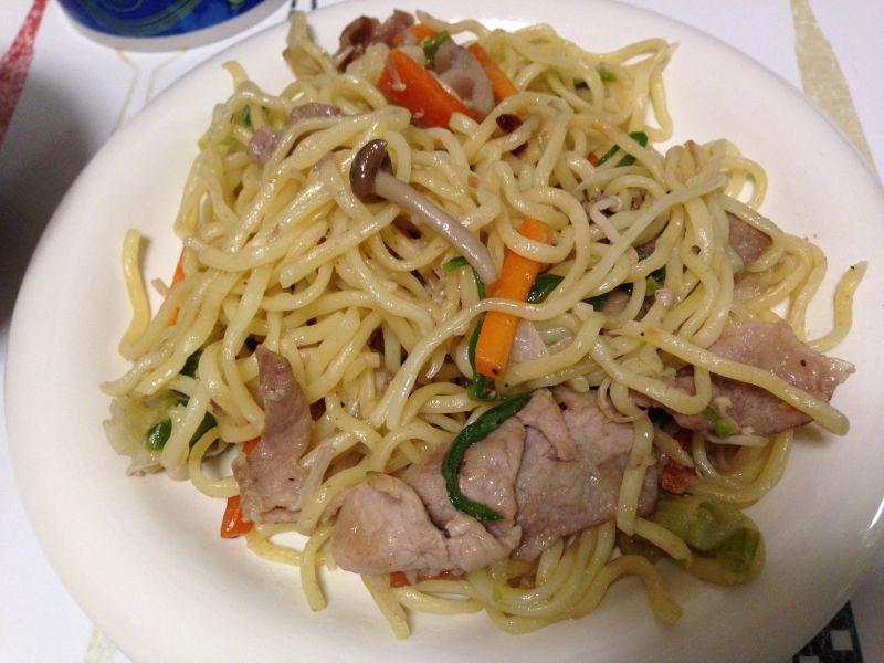 きのこ入り塩焼きそば