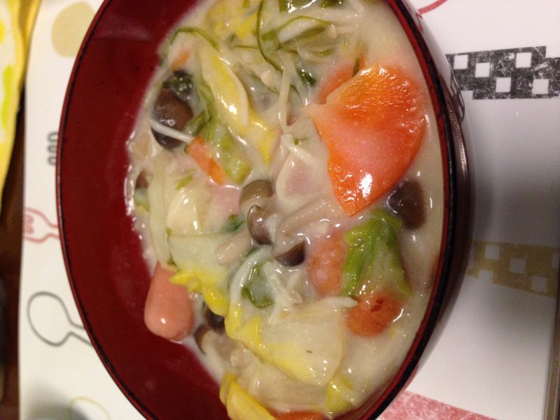 白菜お出汁で豆乳シチュー