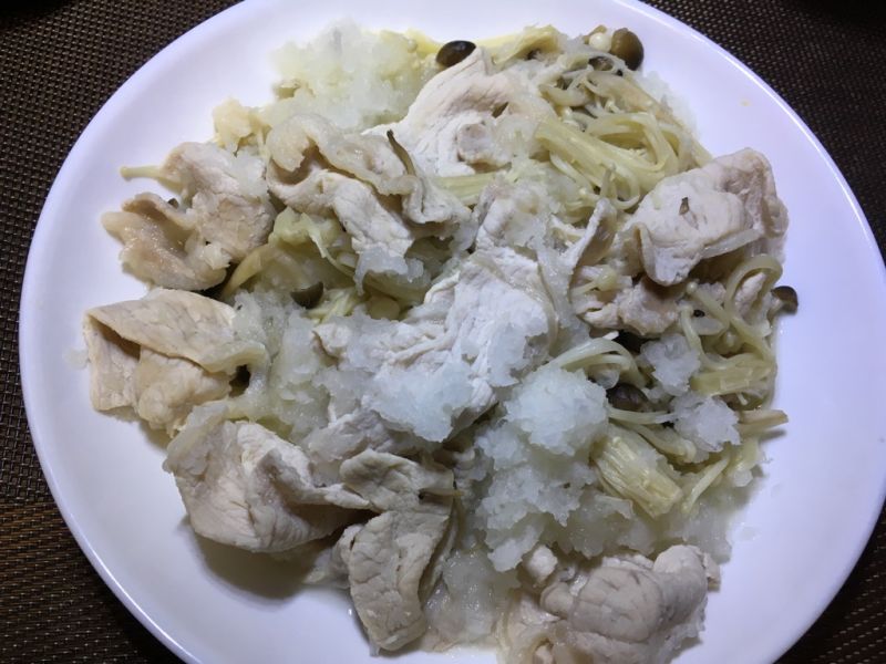きのこと豚肉のおろし煮