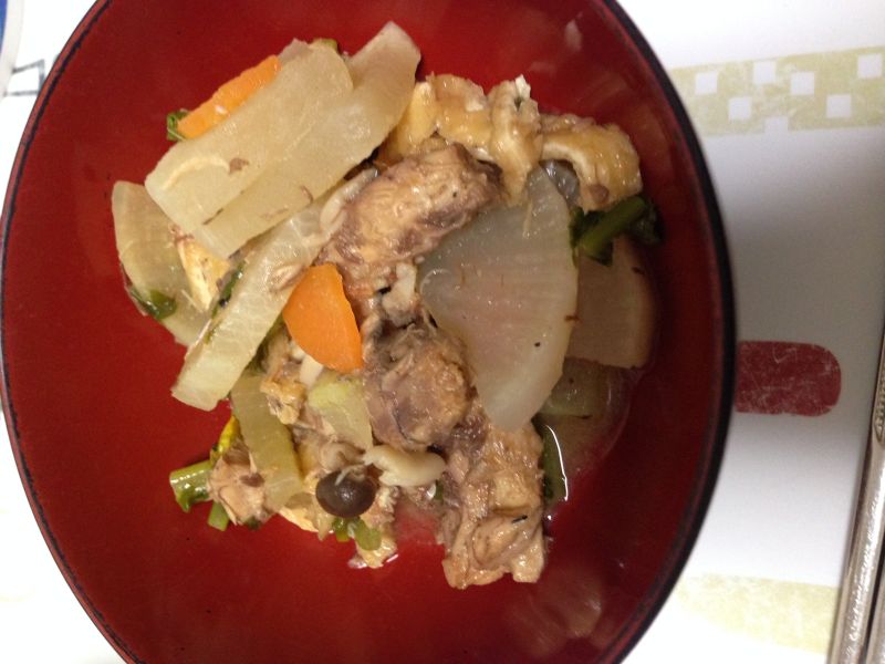 味付けは塩だけ！サバ缶と大根の煮物