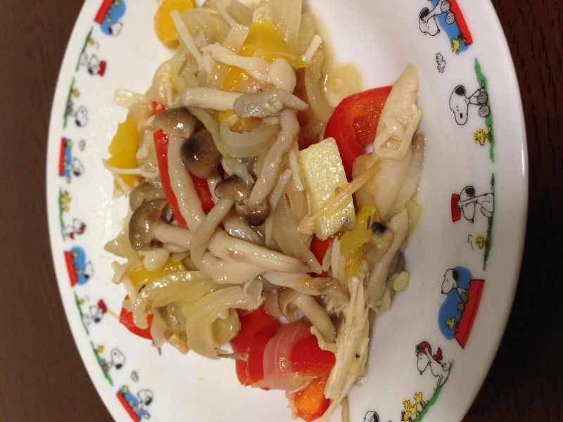 新じゃがいもと新玉ねぎのカラフル炒め