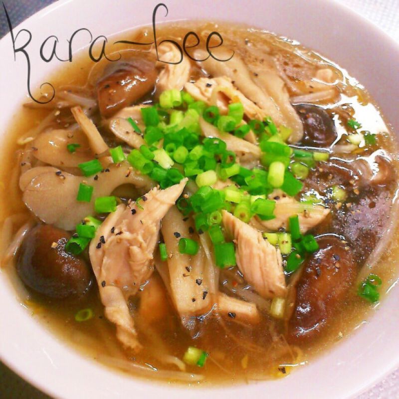 ダイエットに◎とろみで満足!きのことささみの中華スープ