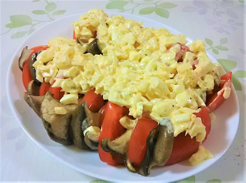 エリンギとトマトの重ねタルタルサラダ
