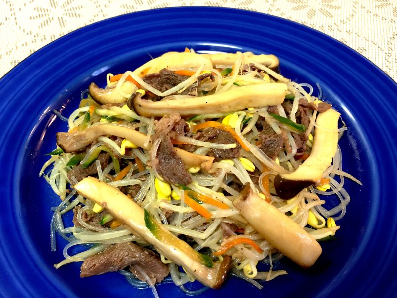 エリンギと大豆もやしと牛肉のチャプチェ♪