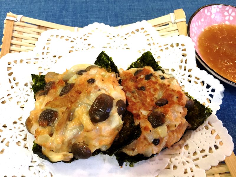 ブナシメジと鮭フレークの磯辺ハンバーグ♪