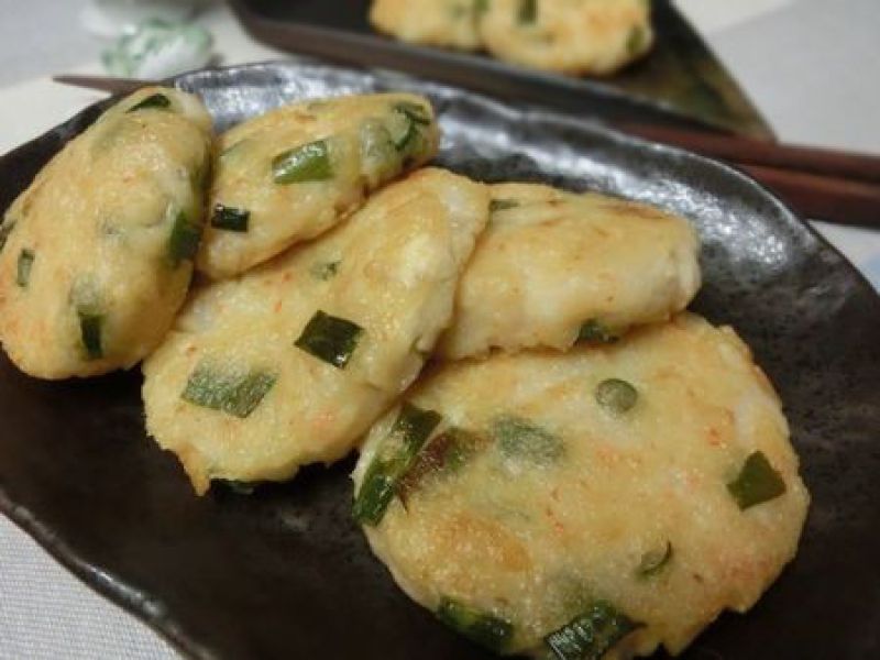 カニときのこ入り♪　揚げないふわもちがんもどき