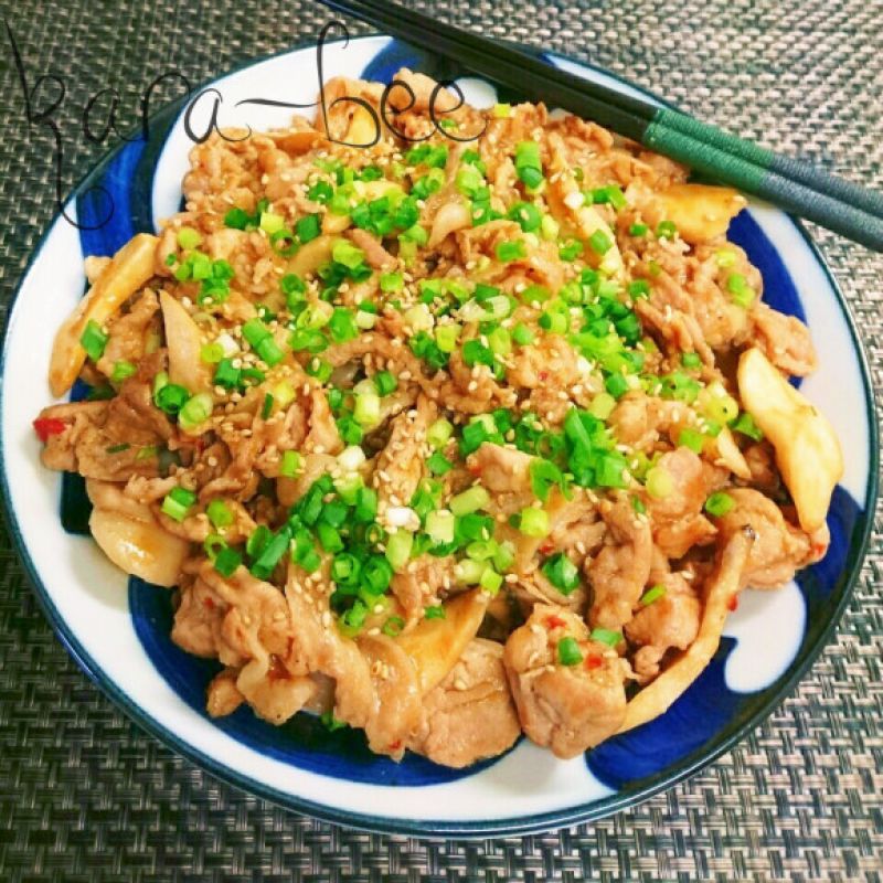 節約レシピ：お弁当にも◎エリンギと豚コマの旨辛中華炒め