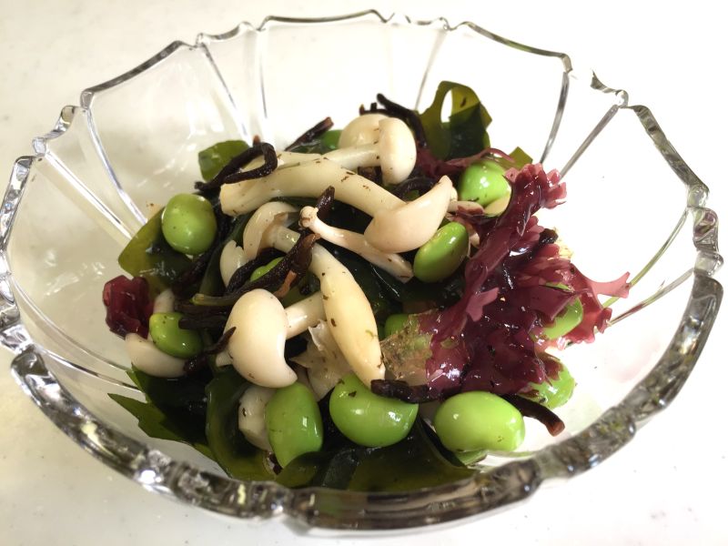 ブナピーと枝豆とひじきの海藻サラダ♪