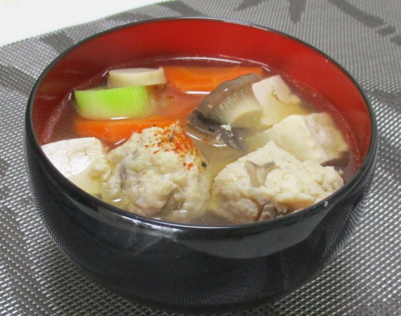 マイタケ団子入りけんちん汁