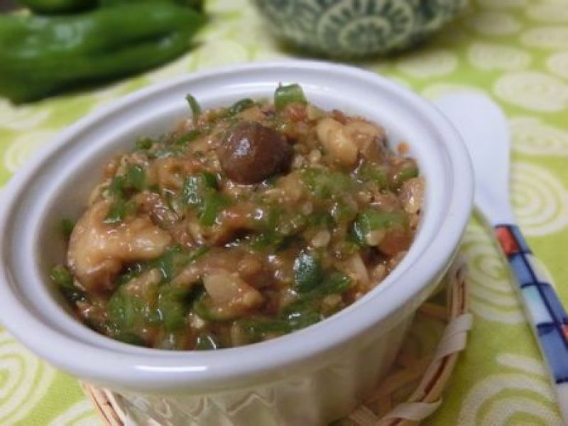 肉無しだけど肉味噌風☆　ピーマンきのこ味噌