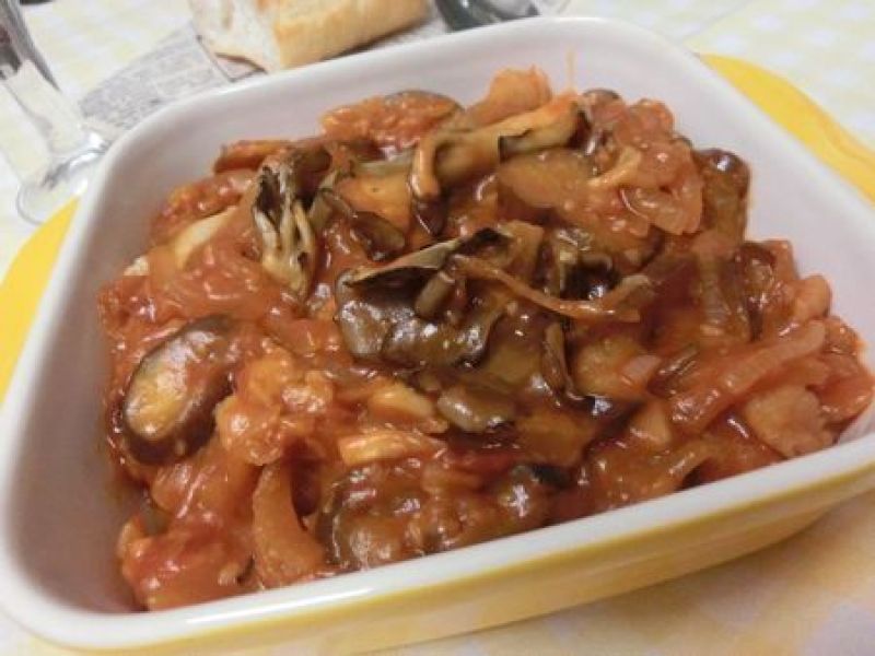 家にあるものだけで簡単に☆　舞茸と野菜のハヤシ