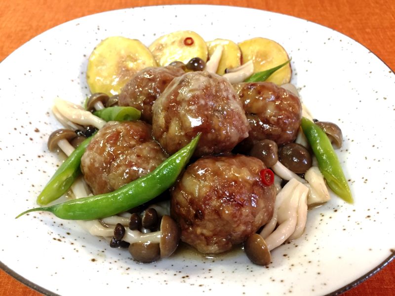 ブナシメジの肉団子と甘酢あんかけ♪