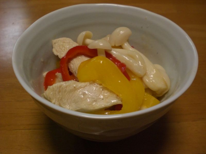 ささみとブナピーとパプリカの中華炒め