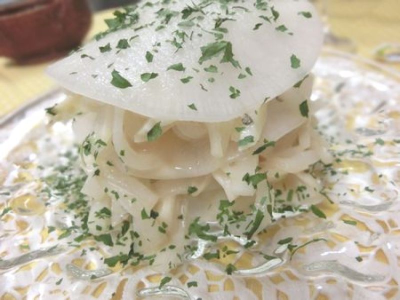 大根とエリンギのサラダ　ミルフィーユ仕立て