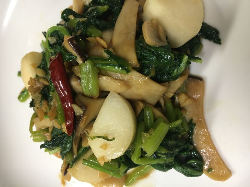 エリンギと蕪のスタミナホットサラダ