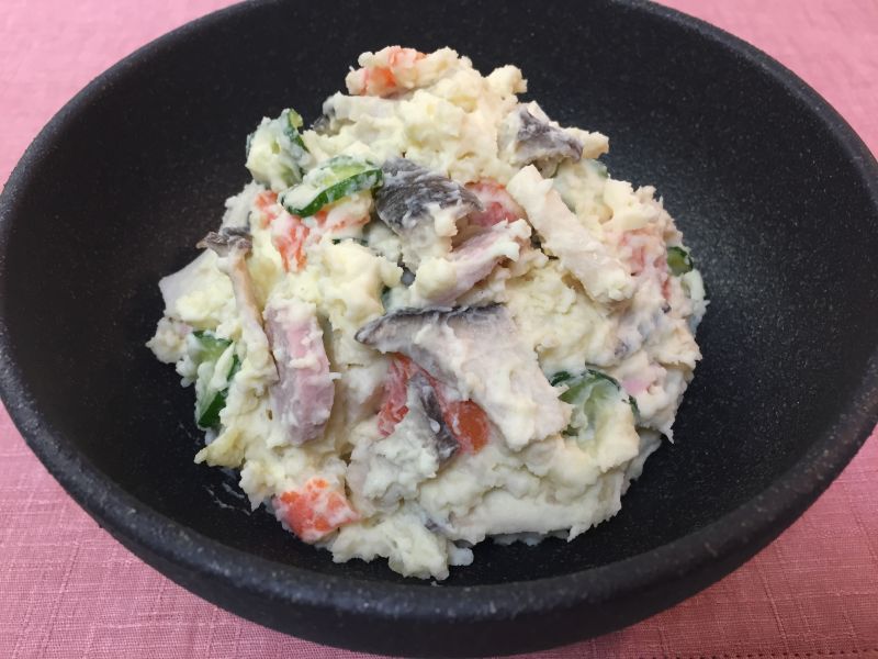 ヨーグルトでふわっ！エリンギ入りポテトサラダ Light ♪