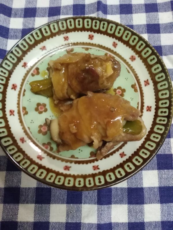 エリンギとピーマンの肉巻き甘酢あん