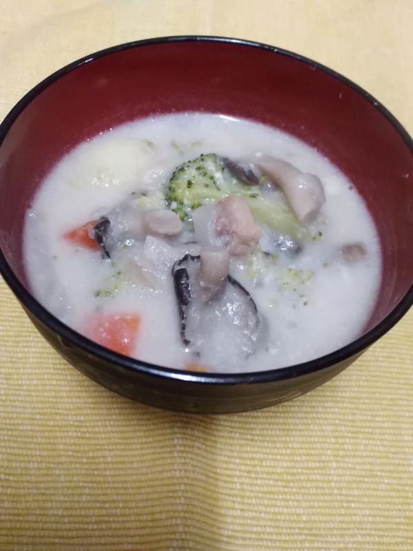 きのこたっぷり酒粕クリームシチュー