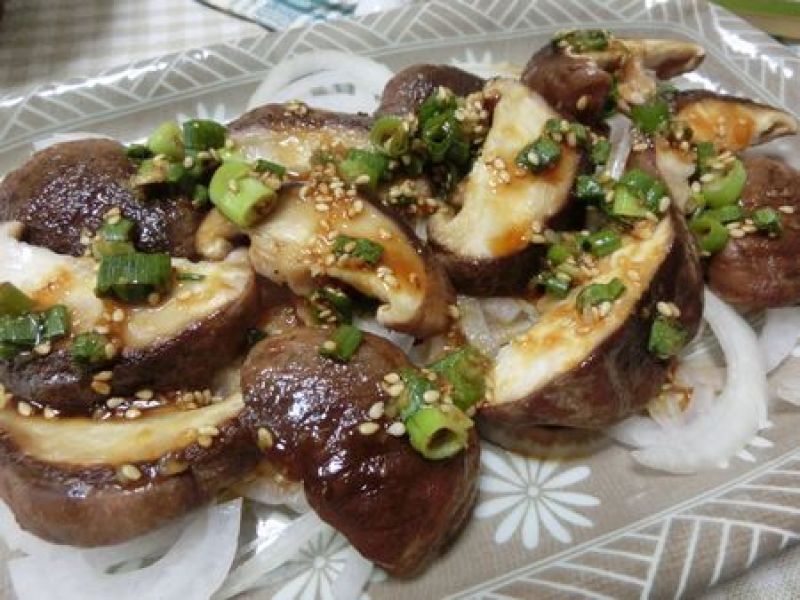 プリプリじゅわつ♪　焼き生どんこのタタキ風