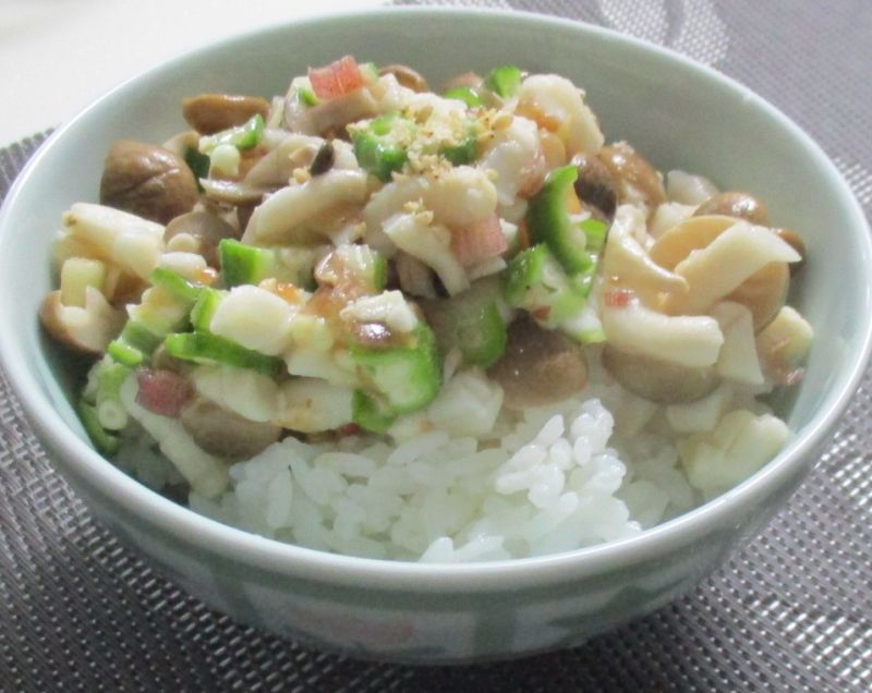 レンジ蒸しブナシメジdeねばねば丼