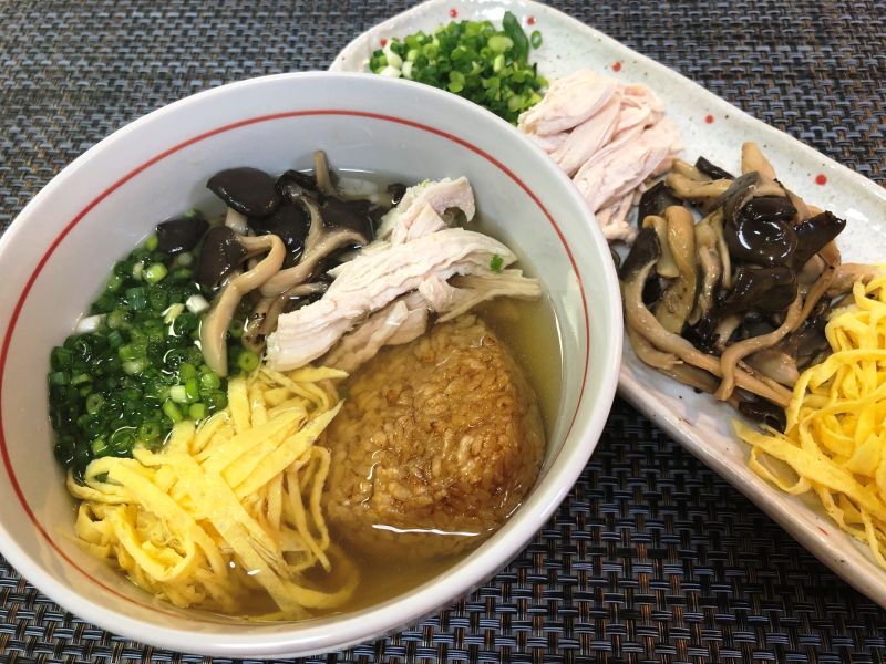 霜降りひらたけと焼きおにぎりの鶏飯♪