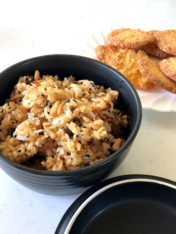 しめじの混ぜご飯