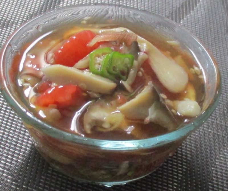 キノコと夏野菜の冷麺風