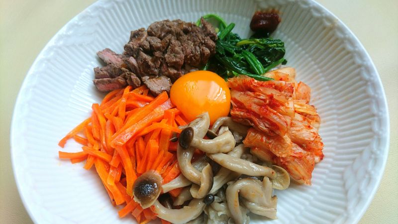 野菜たっぷりきのこのビビンバ!