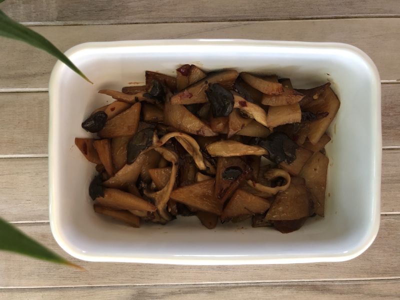 霜降りひらたけと大根皮の旨煮